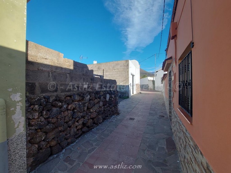 Calle San Juan Bautista - Santiago Del Teide - 