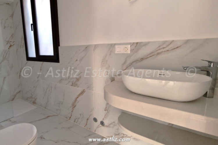 Avenida Jose Gonzalez Fortes - Acantilados De Los Gigantes - 