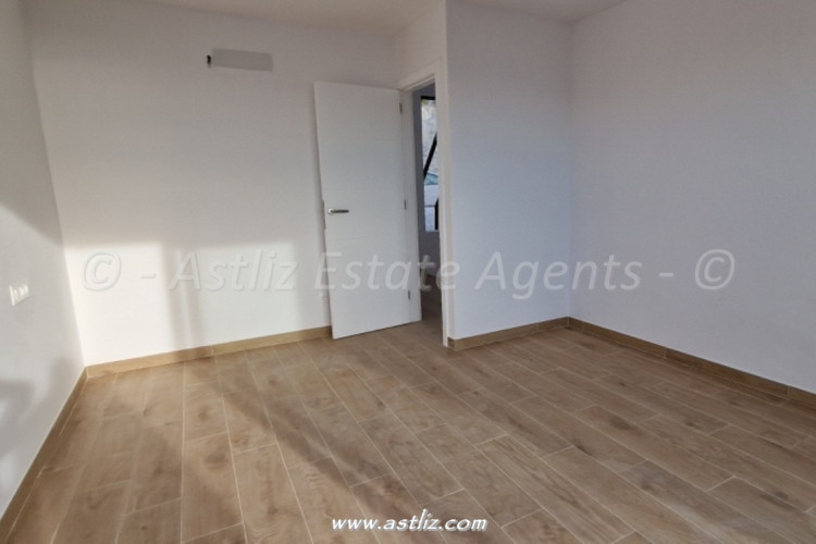 Avenida Jose Gonzalez Fortes - Acantilados De Los Gigantes - 