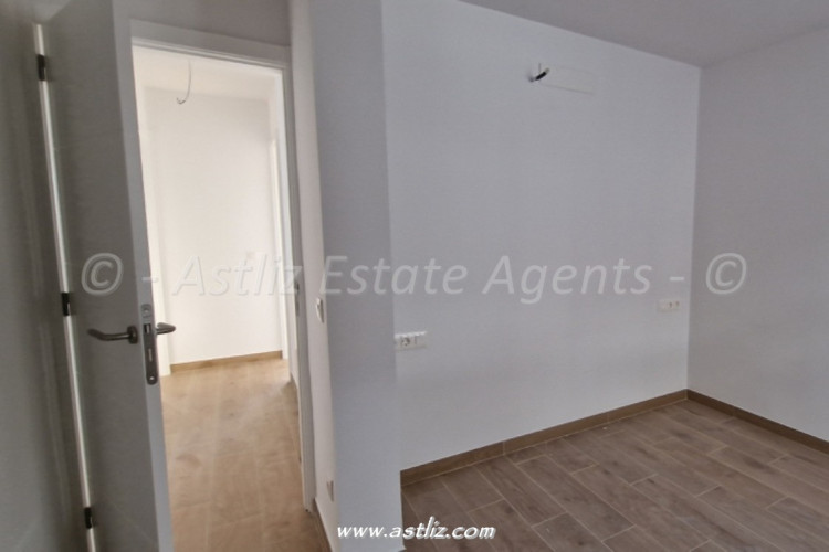 Avenida Jose Gonzalez Fortes - Acantilados De Los Gigantes - 