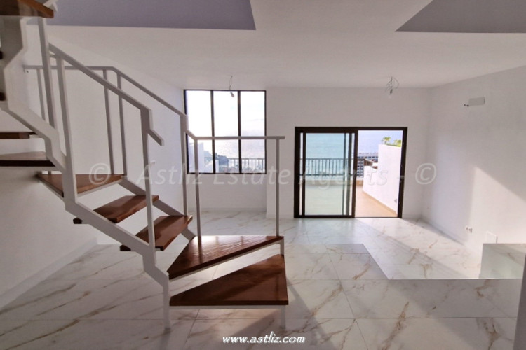 Avenida Jose Gonzalez Fortes - Acantilados De Los Gigantes - 