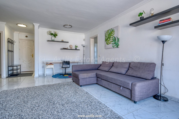 Avenida Jose Gonzalez Fortes - Acantilados De Los Gigantes - 