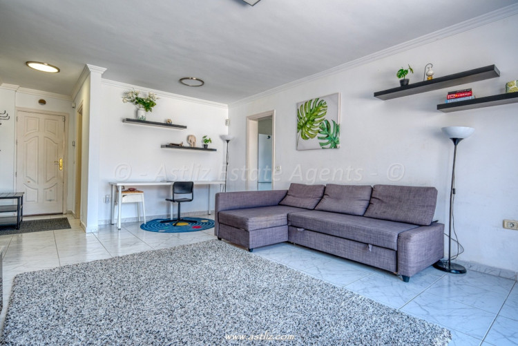 Avenida Jose Gonzalez Fortes - Acantilados De Los Gigantes - 