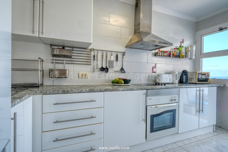 Avenida Jose Gonzalez Fortes - Acantilados De Los Gigantes - 