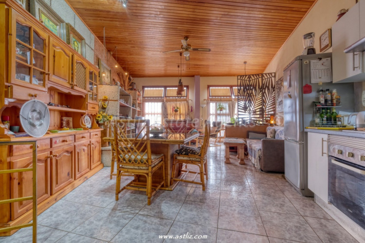 Avenida Emigrante - Playa San Juan - 