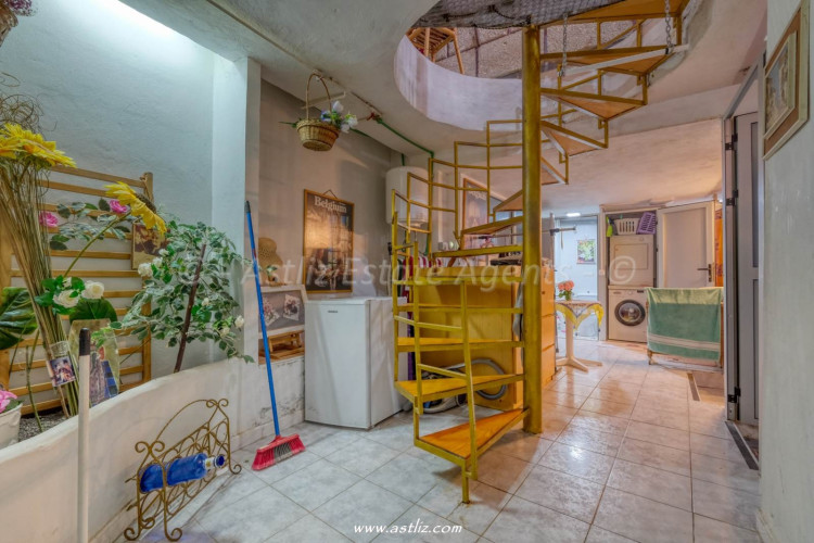 Avenida Emigrante - Playa San Juan - 