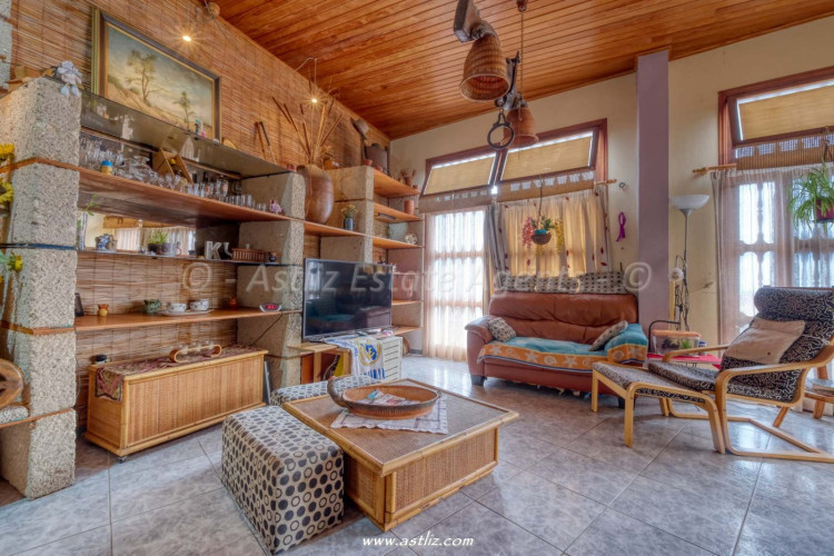 Avenida Emigrante - Playa San Juan - 