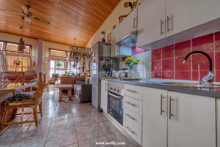 Avenida Emigrante - Playa San Juan - 