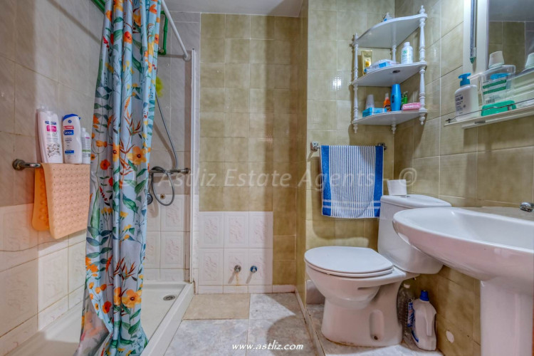 Avda Juan carlos 1 - Los Cristianos - 