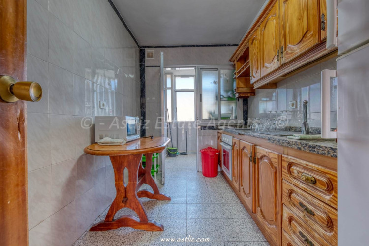 Avda Juan carlos 1 - Los Cristianos - 