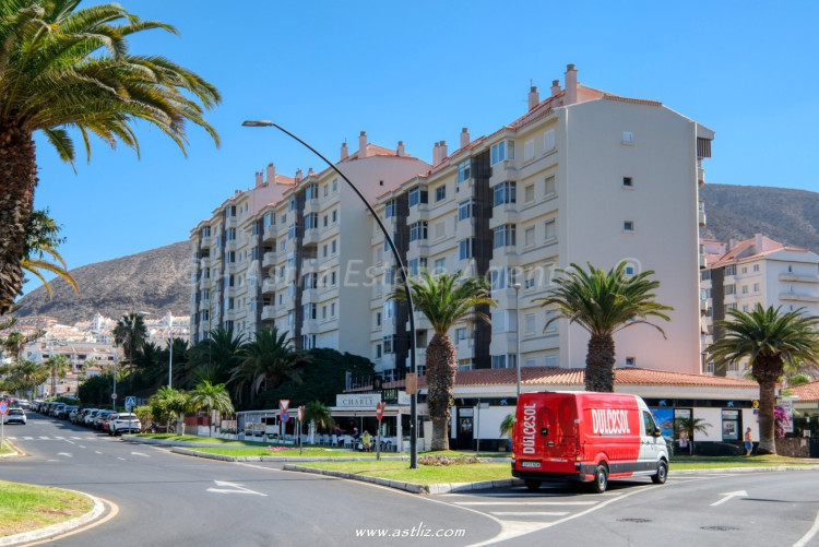 Avda Juan carlos 1 - Los Cristianos - 