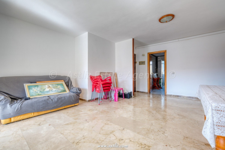 Avda Juan carlos 1 - Los Cristianos - 