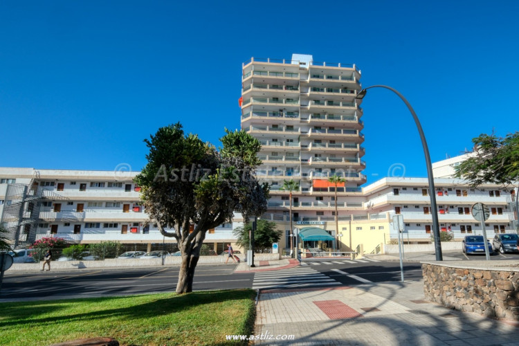 Avda Juan carlos 1 - Los Cristianos - 