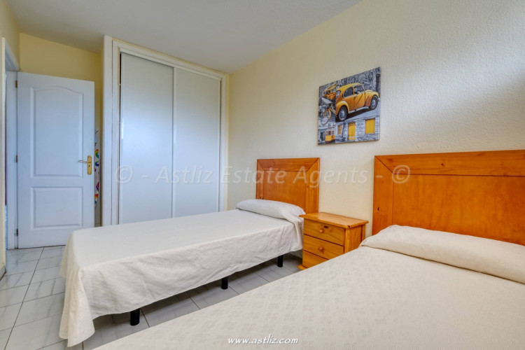 Avda Juan carlos 1 - Los Cristianos - 