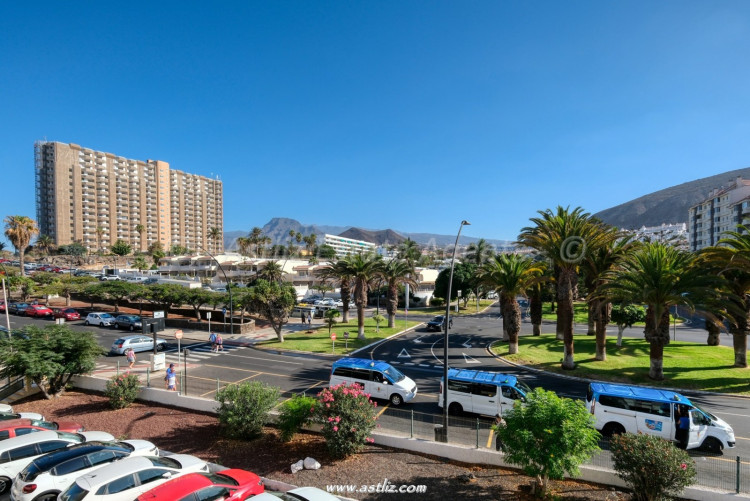 Avda Juan carlos 1 - Los Cristianos - 