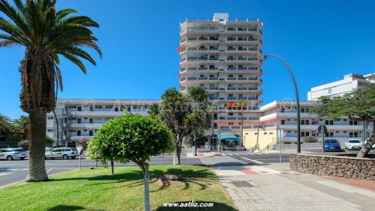 Avda Juan carlos 1 - Los Cristianos - 