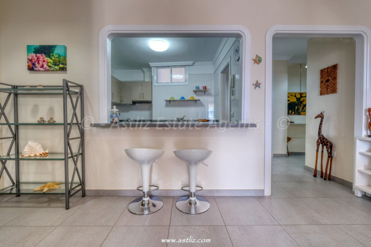 Avenida Maritima - Playa De La Arena - 