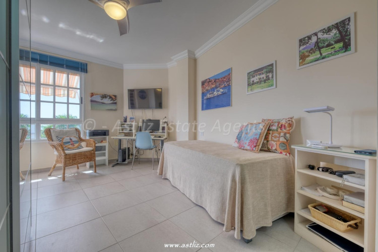 Avenida Maritima - Playa De La Arena - 