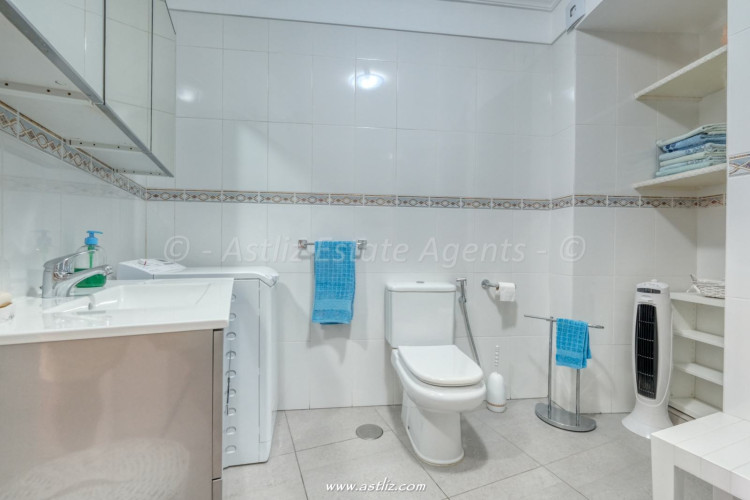 Avenida Maritima - Playa De La Arena - 