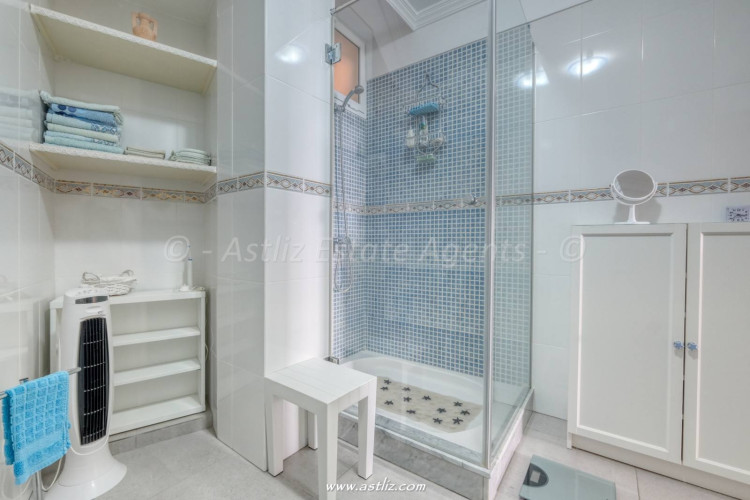 Avenida Maritima - Playa De La Arena - 