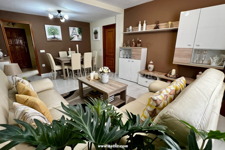 Avenida La Constitucion - Adeje - 