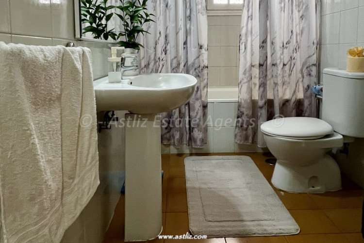 Avenida La Constitucion - Adeje - 