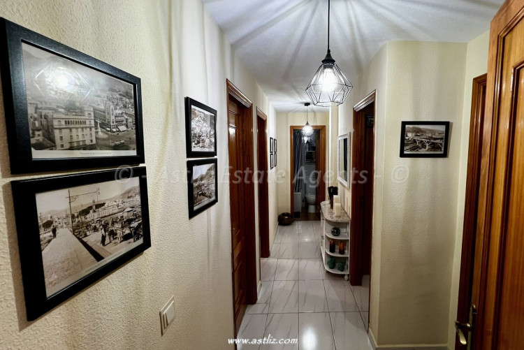 Avenida La Constitucion - Adeje - 