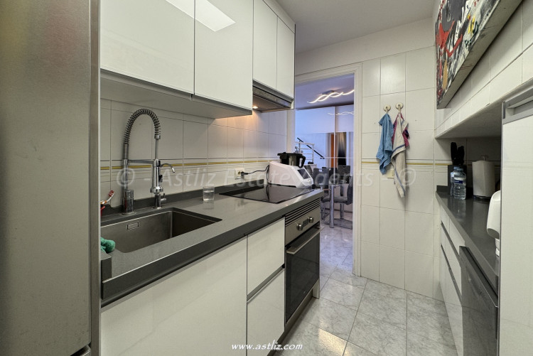 Avenida Quinto Centenario - Acantilado De Los Gigantes - 