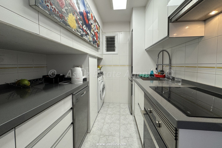 Avenida Quinto Centenario - Acantilado De Los Gigantes - 