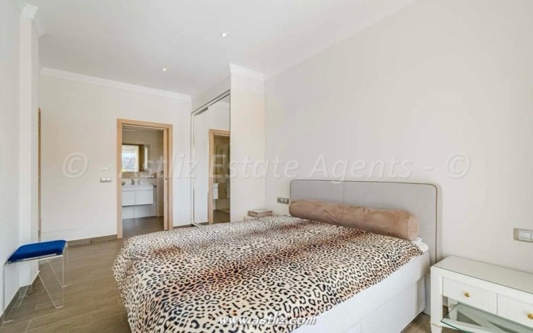 Calle Alcojora - La Caleta - 