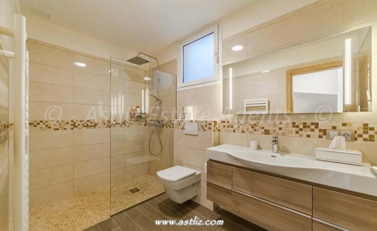 Calle Alcojora - La Caleta - 