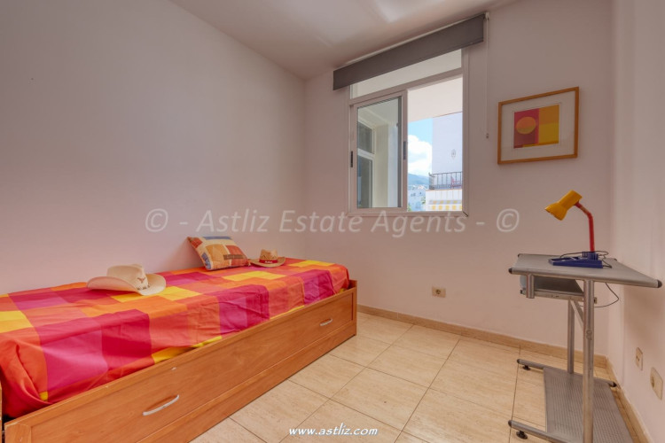 Calle El Mojon - Callao Salvaje - 