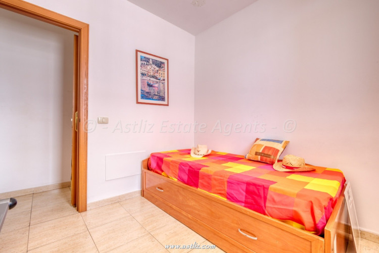 Calle El Mojon - Callao Salvaje - 