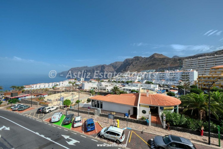 Avenida Quinto Centenario - Puerto De Santiago - 