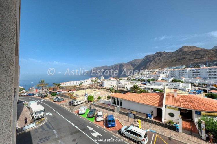 Avenida Quinto Centenario - Puerto De Santiago - 