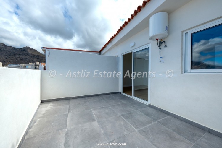 Calle Los Angeles - Puerto De Santiago - 