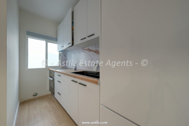 Calle Los Angeles - Puerto De Santiago - 
