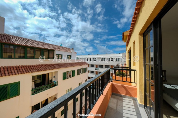 Calle Los Angeles - Puerto De Santiago - 
