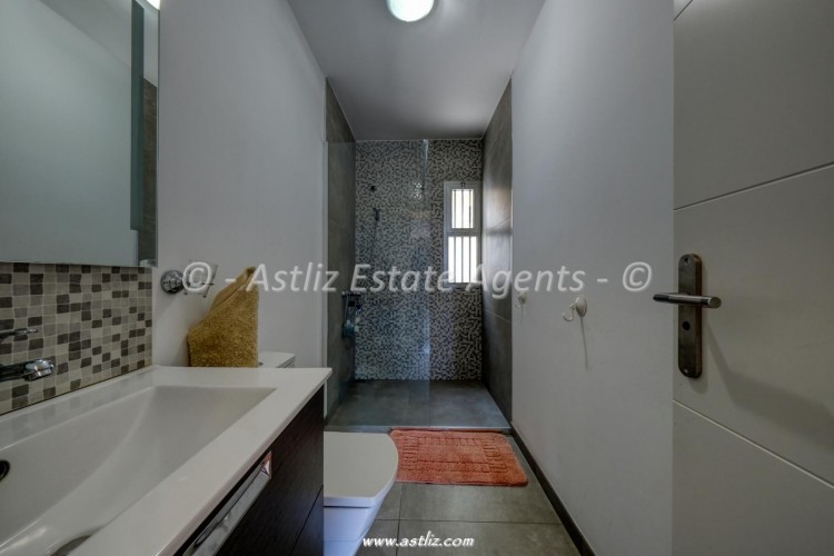 Calle Tamara - Acantilados De Los Gigantes - 